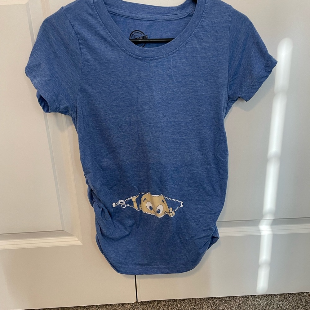 Maternity t shirt